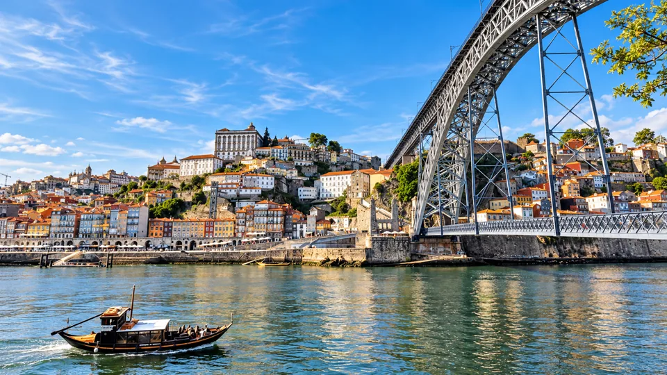 Ribeira waterfront and double deck Dom Luis I bridge
